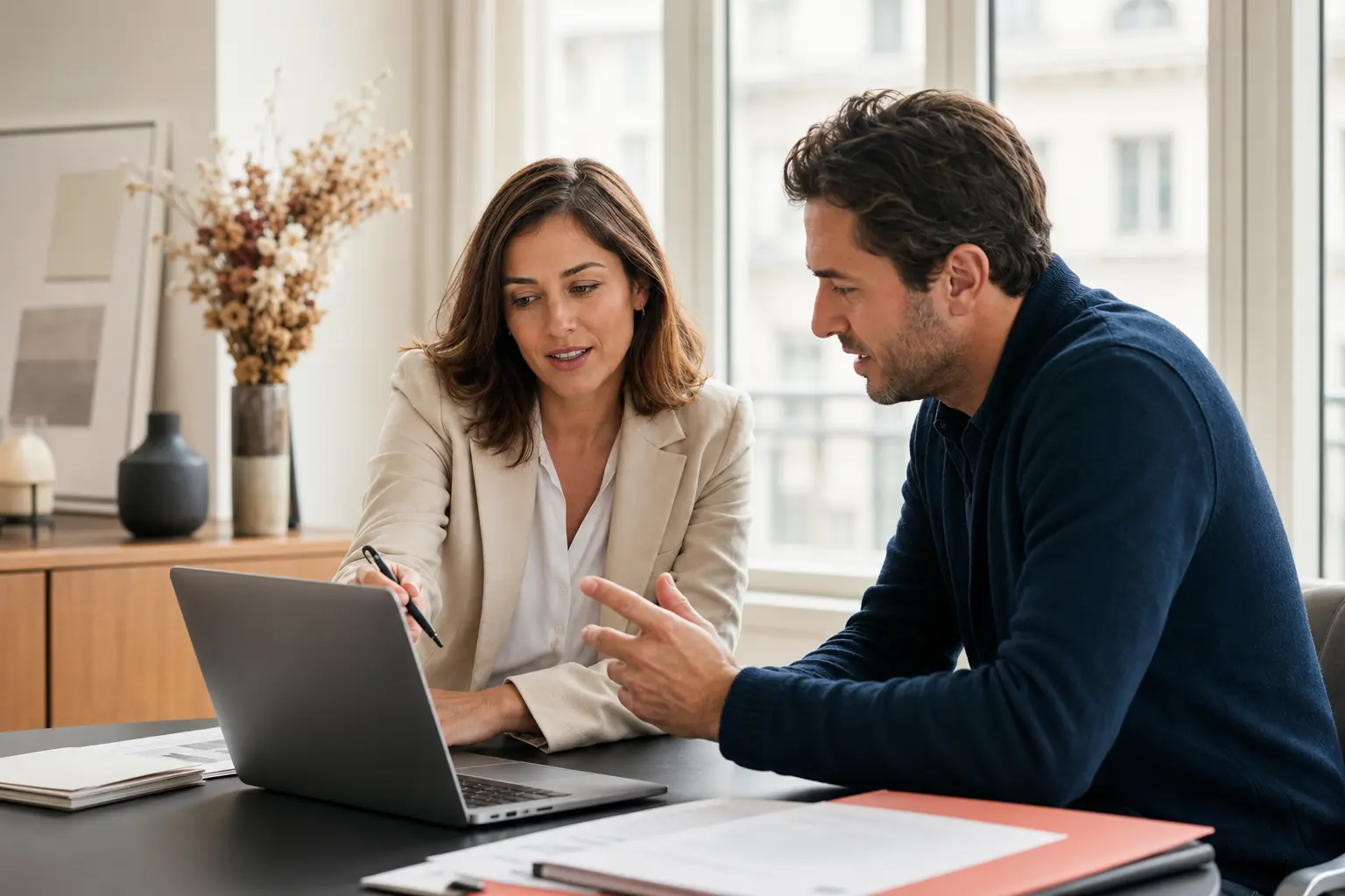 A business owner receiving VAT advice from a Karpeo expert in Geneva.